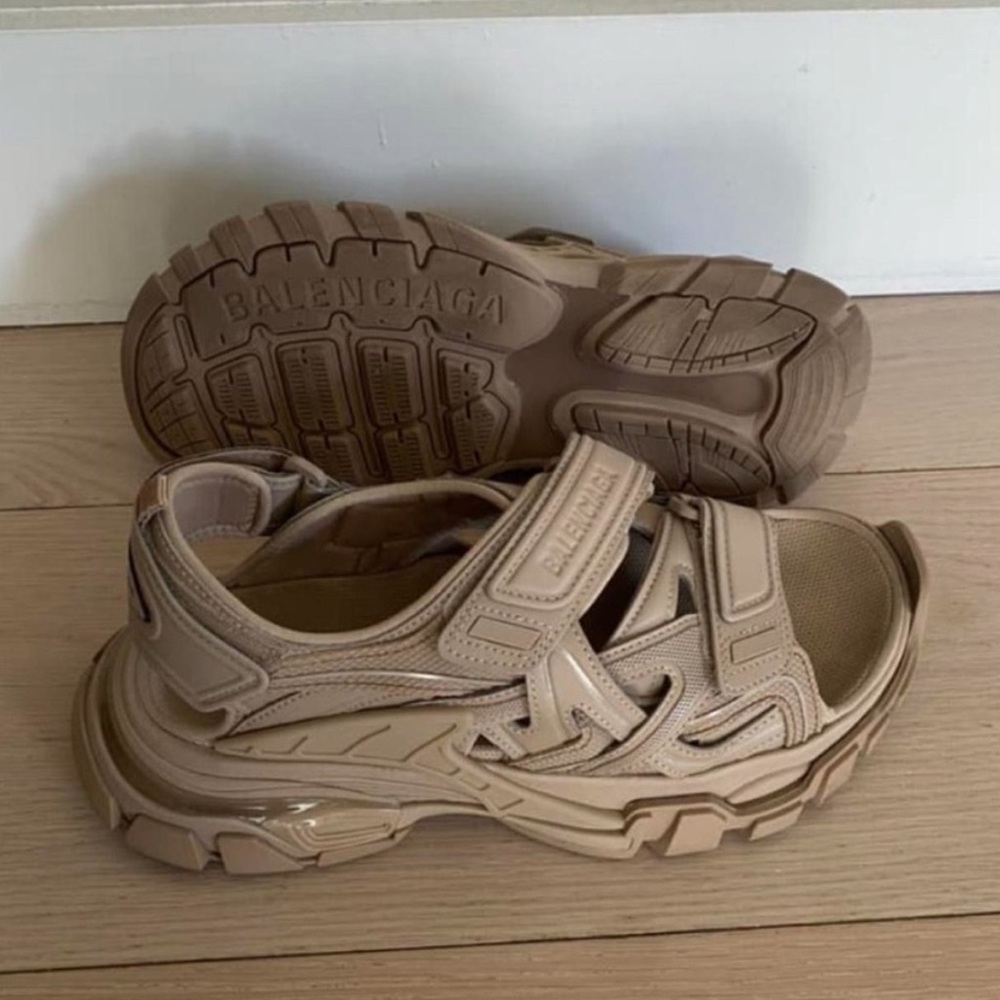 Beige Balenciaga track size 37